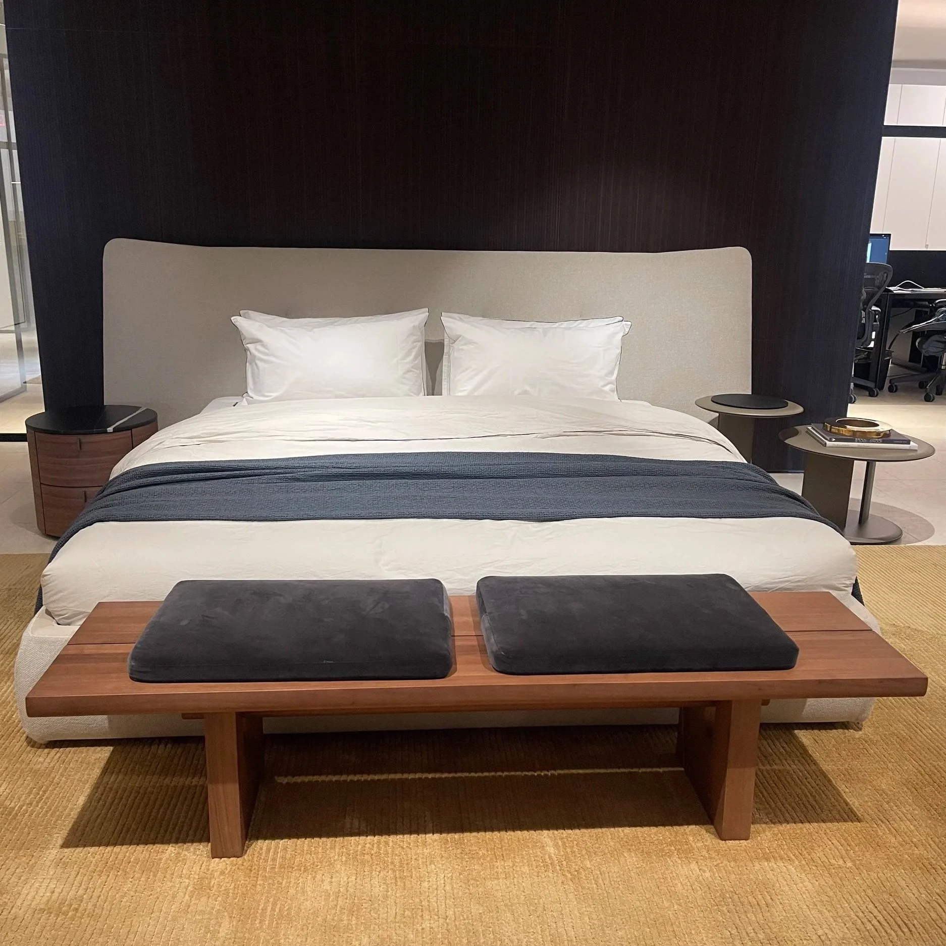 NARA BENCH WITH CUSHIONS