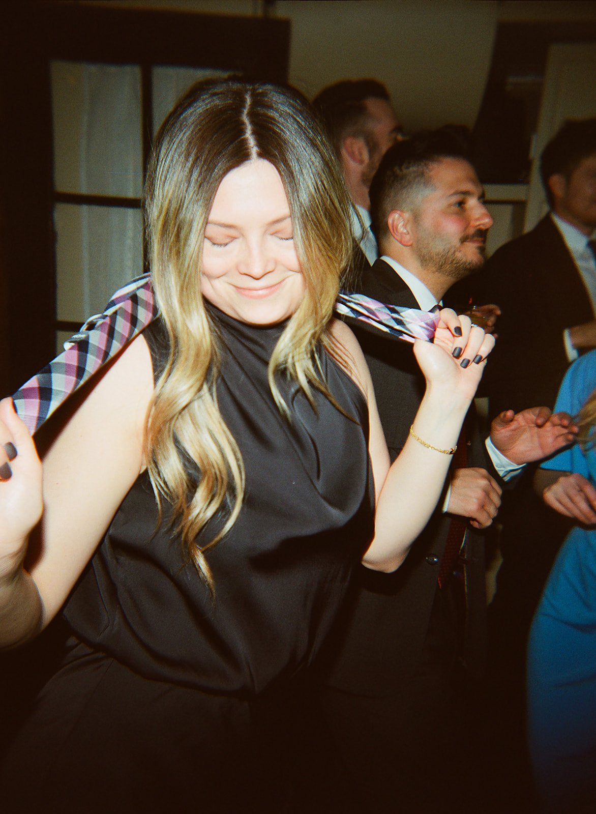 candid flash dance floor photos. Bride and Groom marry at Lincoln Park Conservatory and Salvatores. Grace Coudal is a Chicago lesbian photographer specializing in portraits, candid, editorial, documentary, events, + weddings. Analog film wedding phot