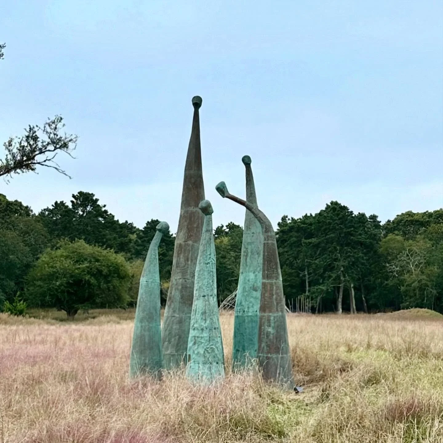 &ldquo; Children of the world &ldquo; is our new addition at Campo Cuttica, this sculpture from @omolina.arts has 4.5 meters tall and it&rsquo;s made with cement and sulfated copper plates.
