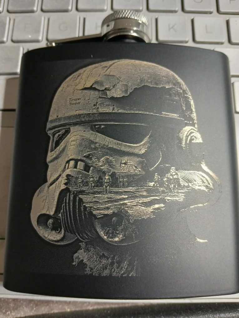 Trooper Flask Set