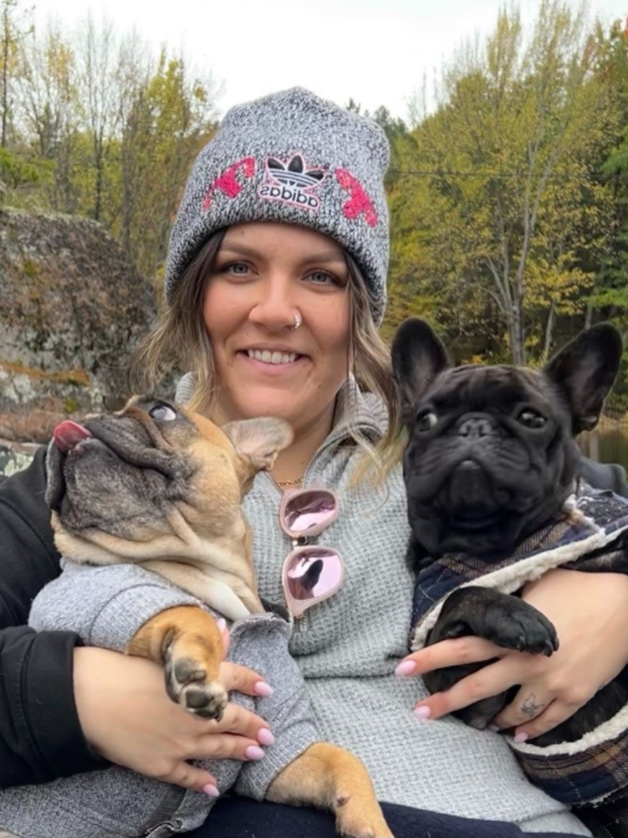 Queer Therapist Sara