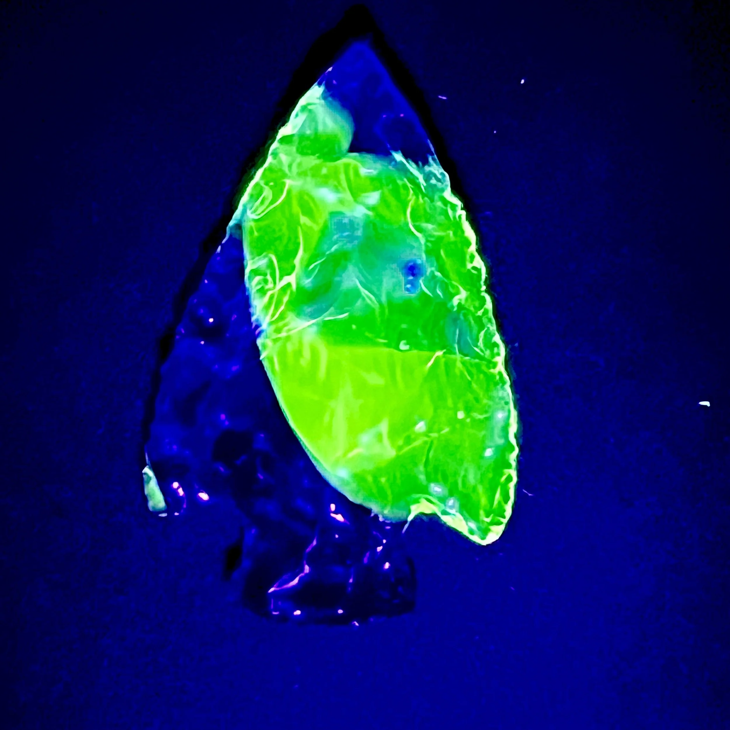 Uranium Glass / Bud Platinum Arrowhead