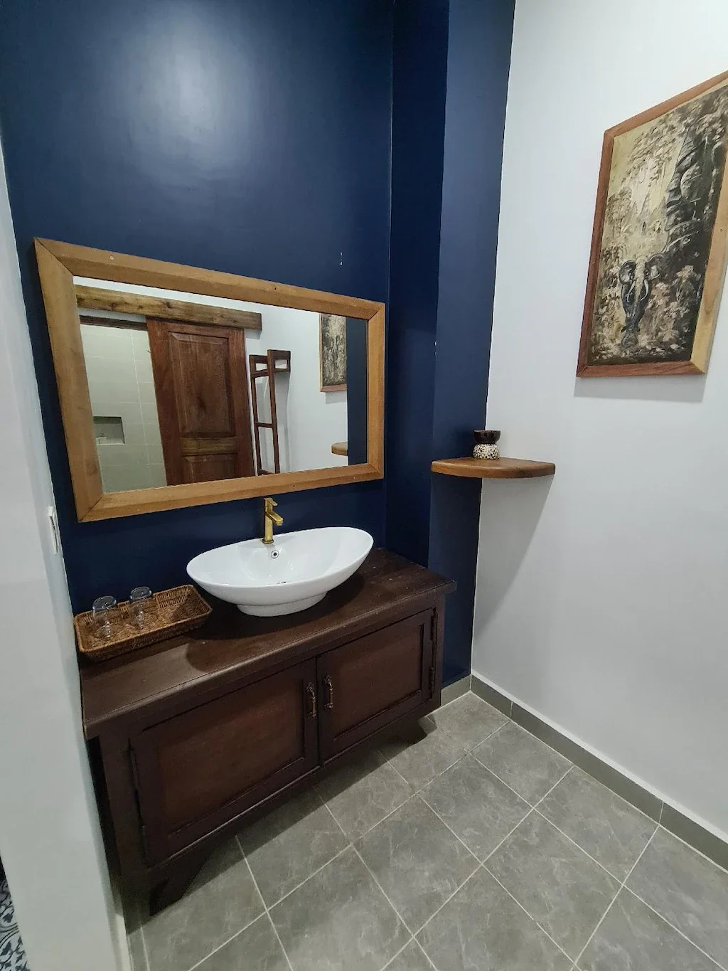 bathroom1.webp