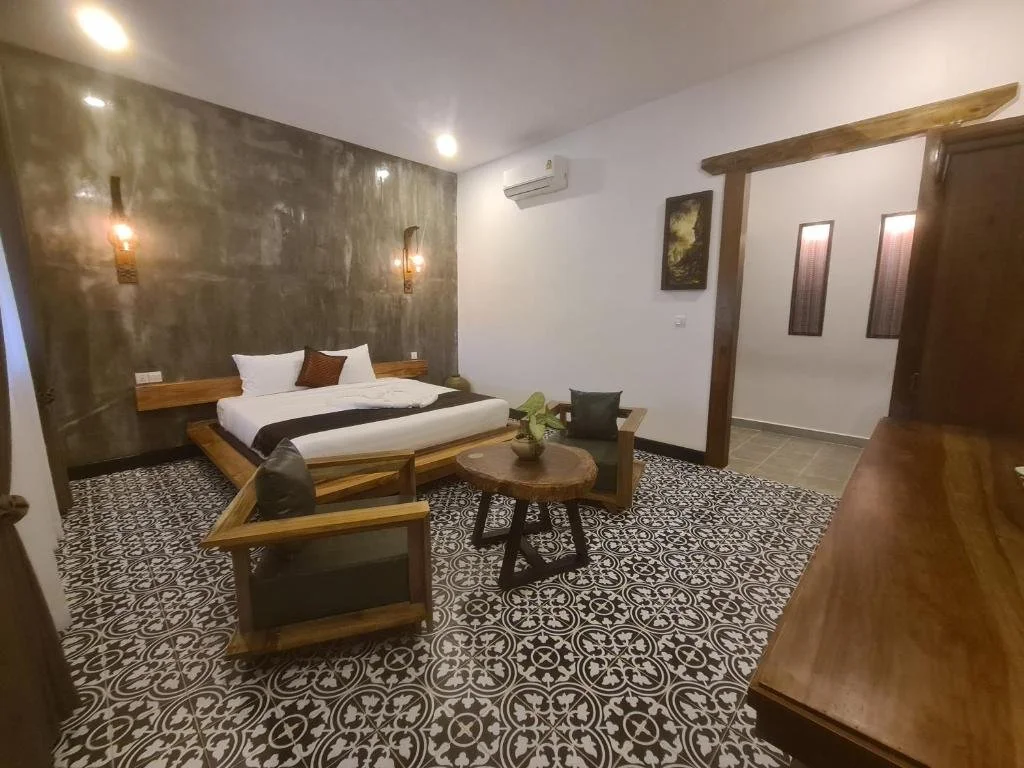bedroom 5.jpg