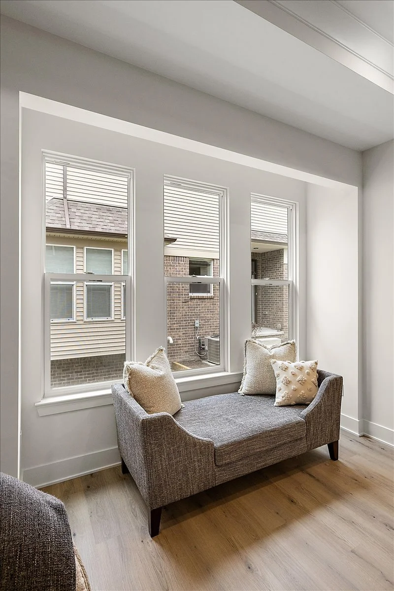 40-21168 Lilac Lane-40.jpg