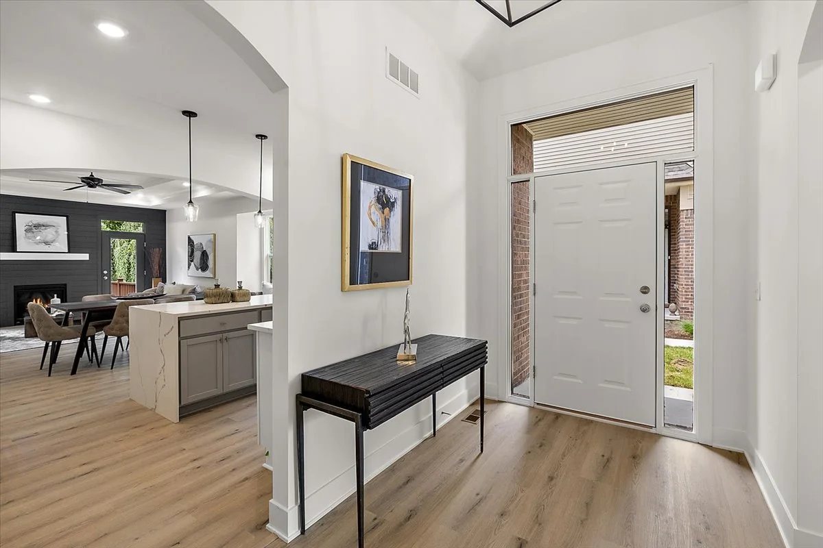 19-21168 Lilac Lane-19.jpg