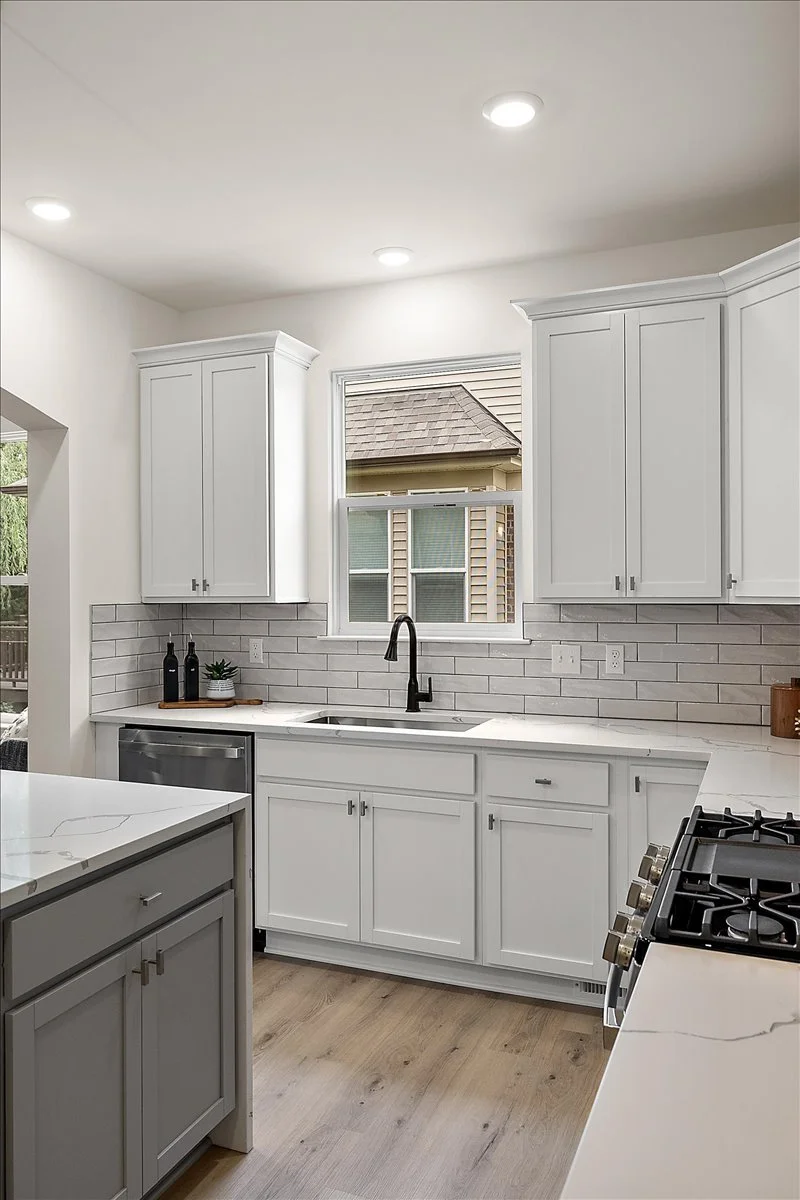 27-21168 Lilac Lane-27.jpg
