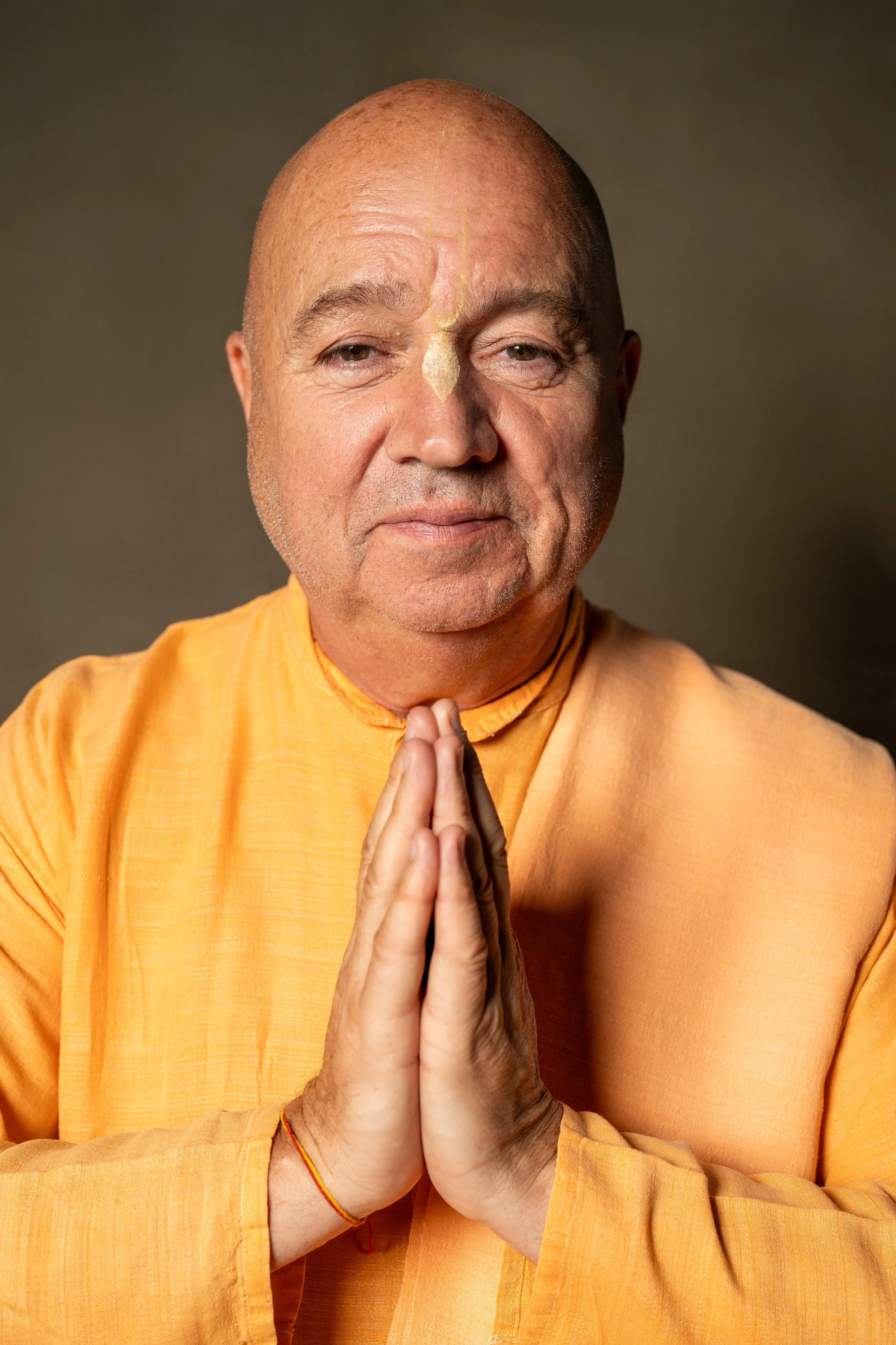 WalkingMonk-4.jpg