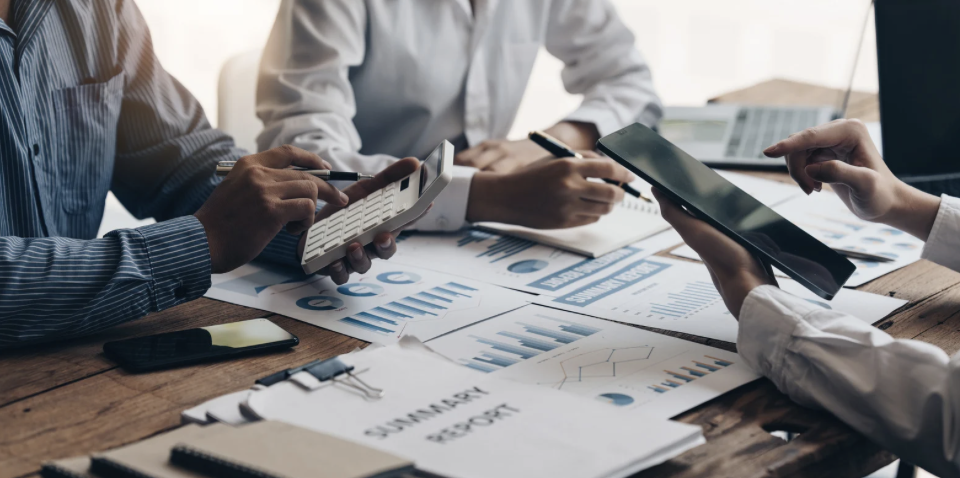 What’s the Difference Between Grant Writing and Grant Consulting?