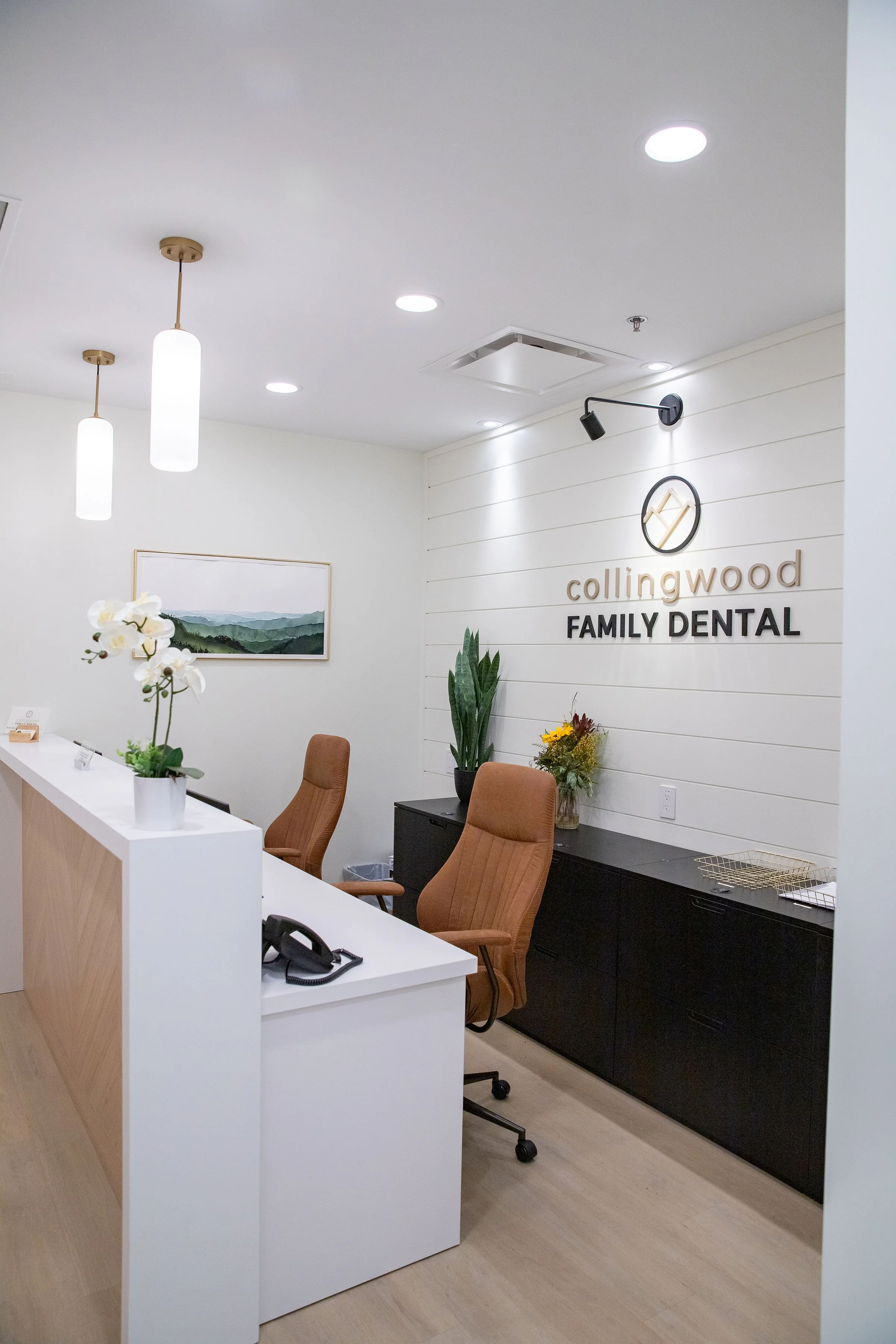 Reception Desk 2.jpg