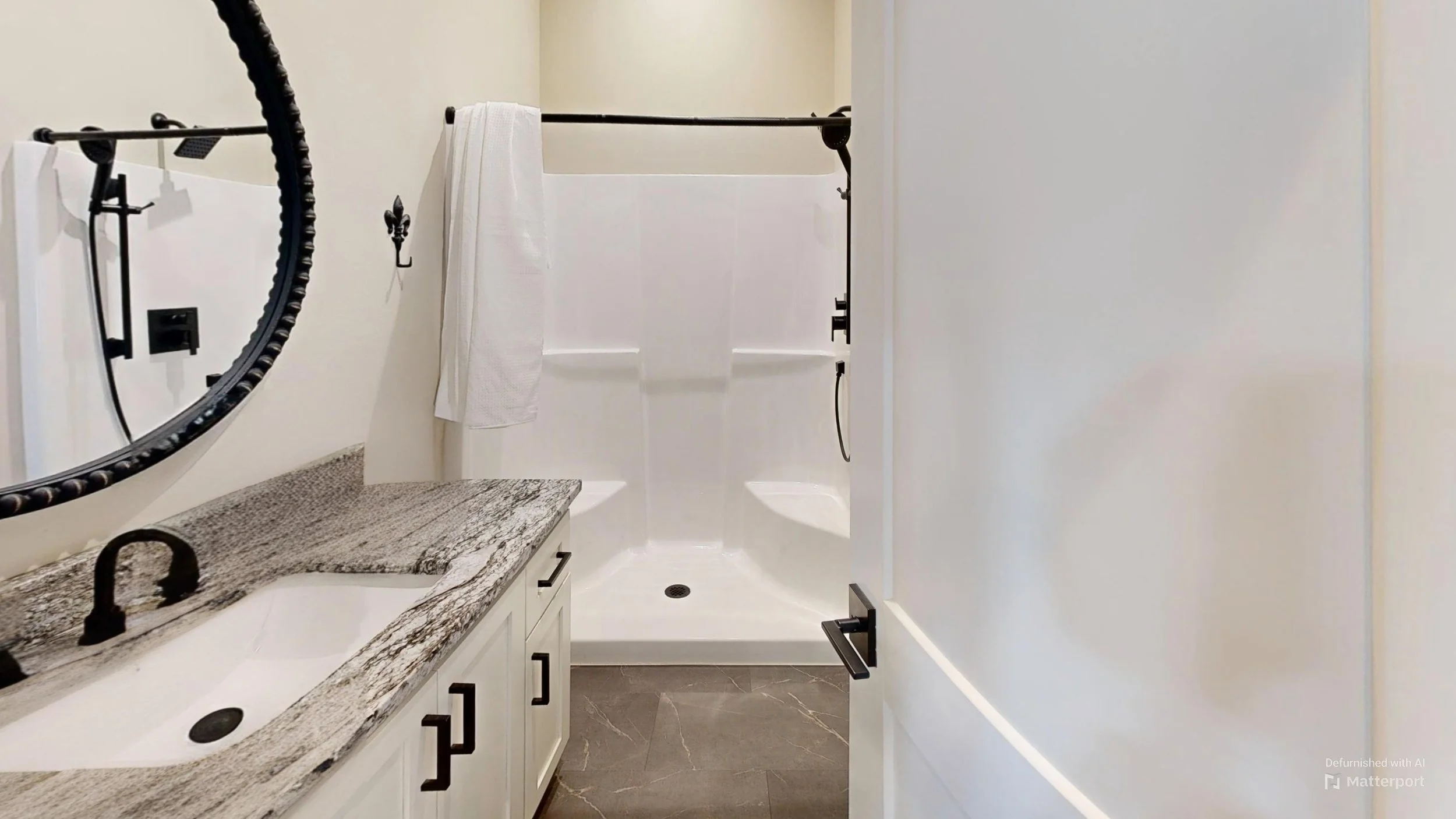 Bathroom-Defurnished.jpg