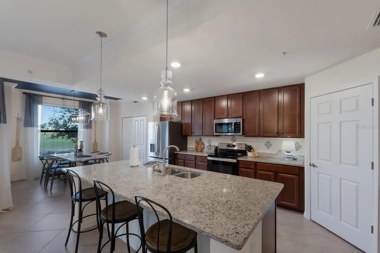 Condo4.jpeg