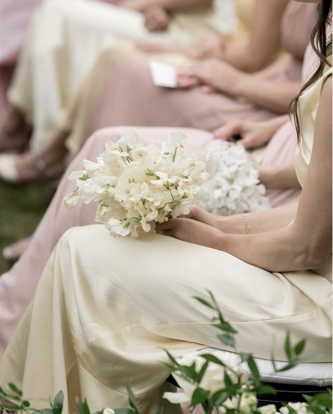 Beautiful Wedding Florals, Photo by Elizabeth LaDuca