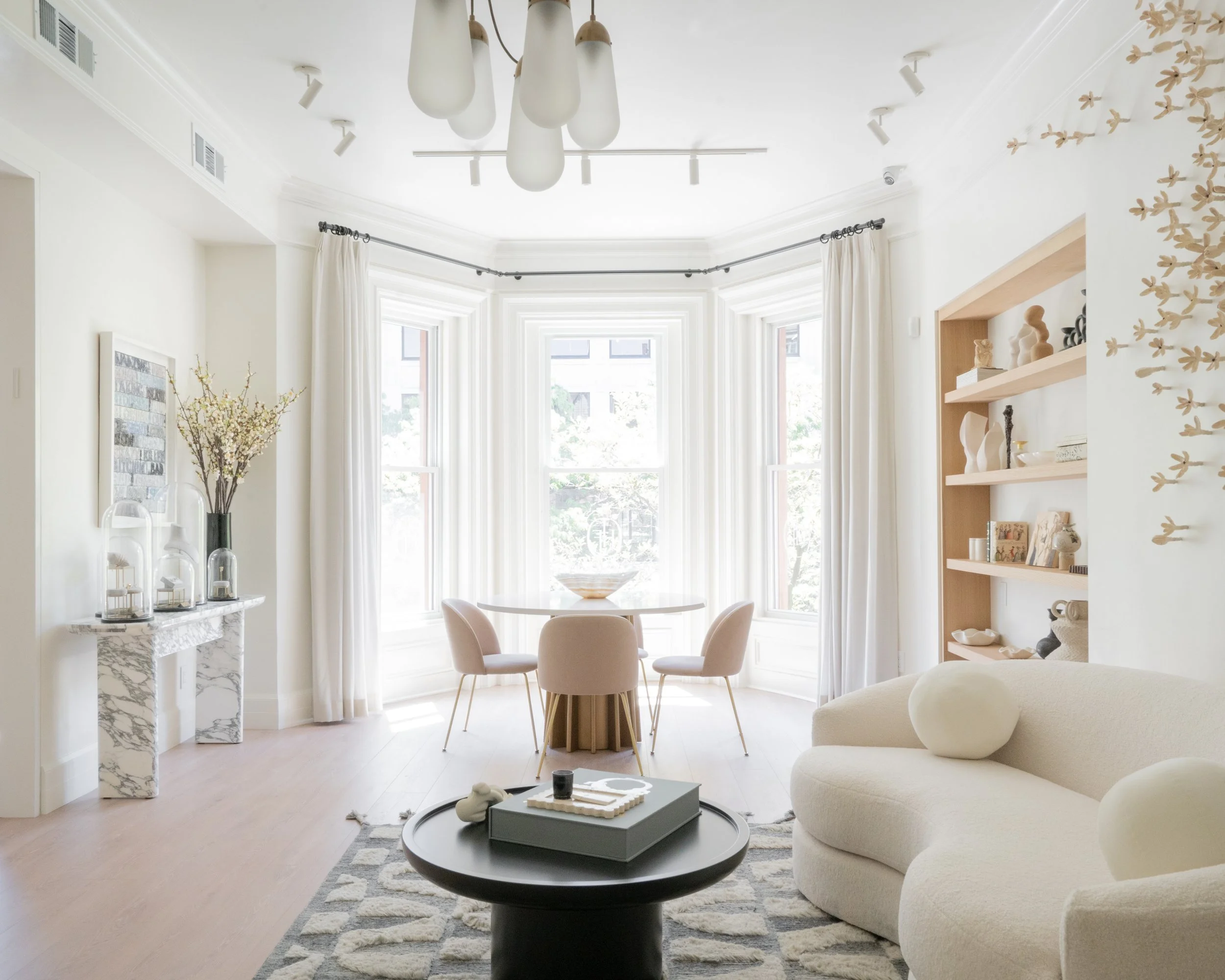 Hannah Florman Fine: Mining Moments of Distinction