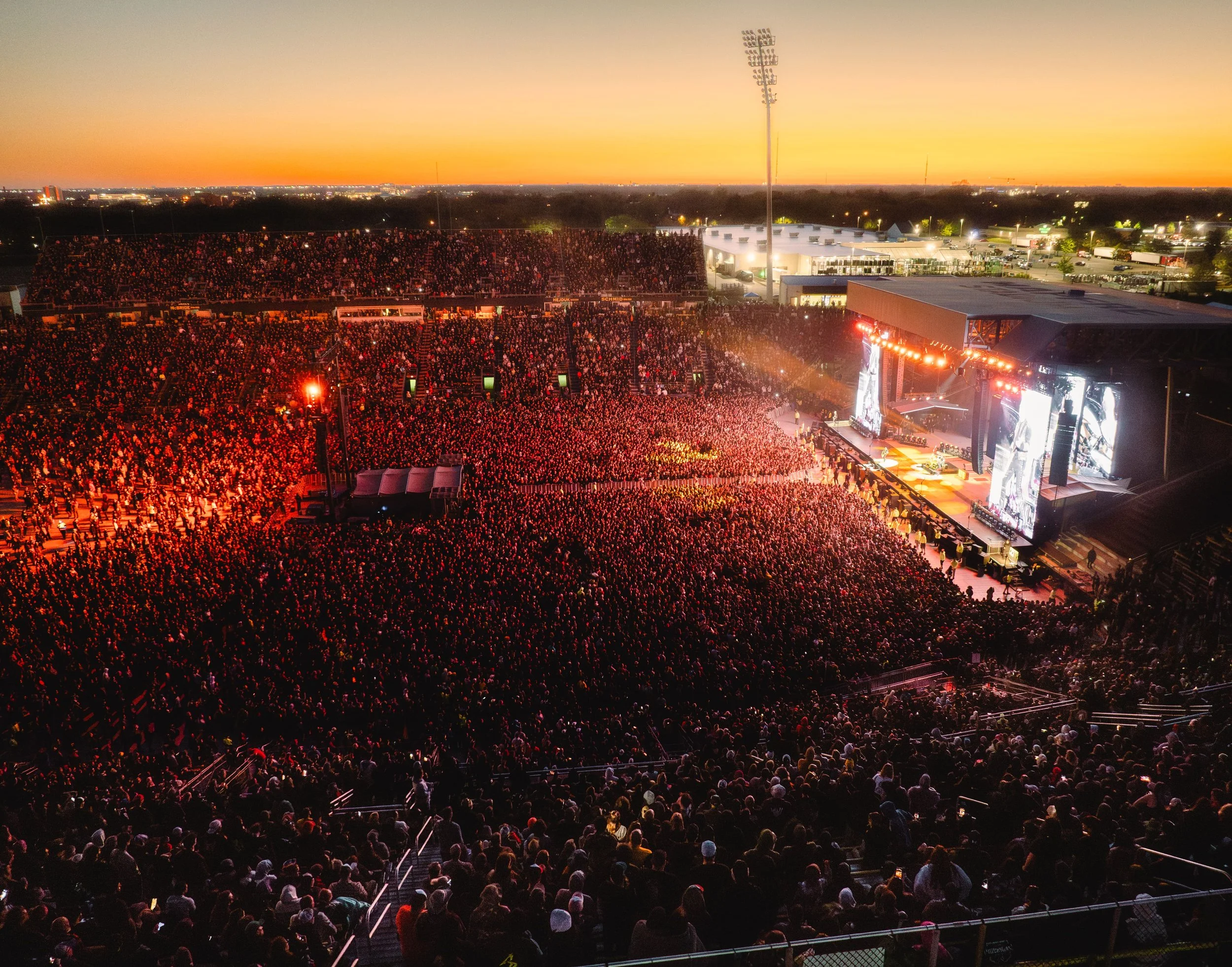 MetallicaGoldenHour_ST25_FRI_@SamShapiroMedia (1)-min.jpg