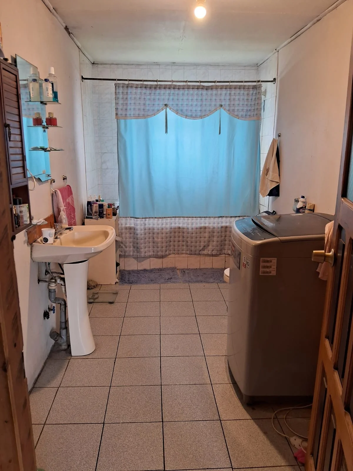 WhatsApp Image 2025-10-18 at 21.45.22 (2).jpeg