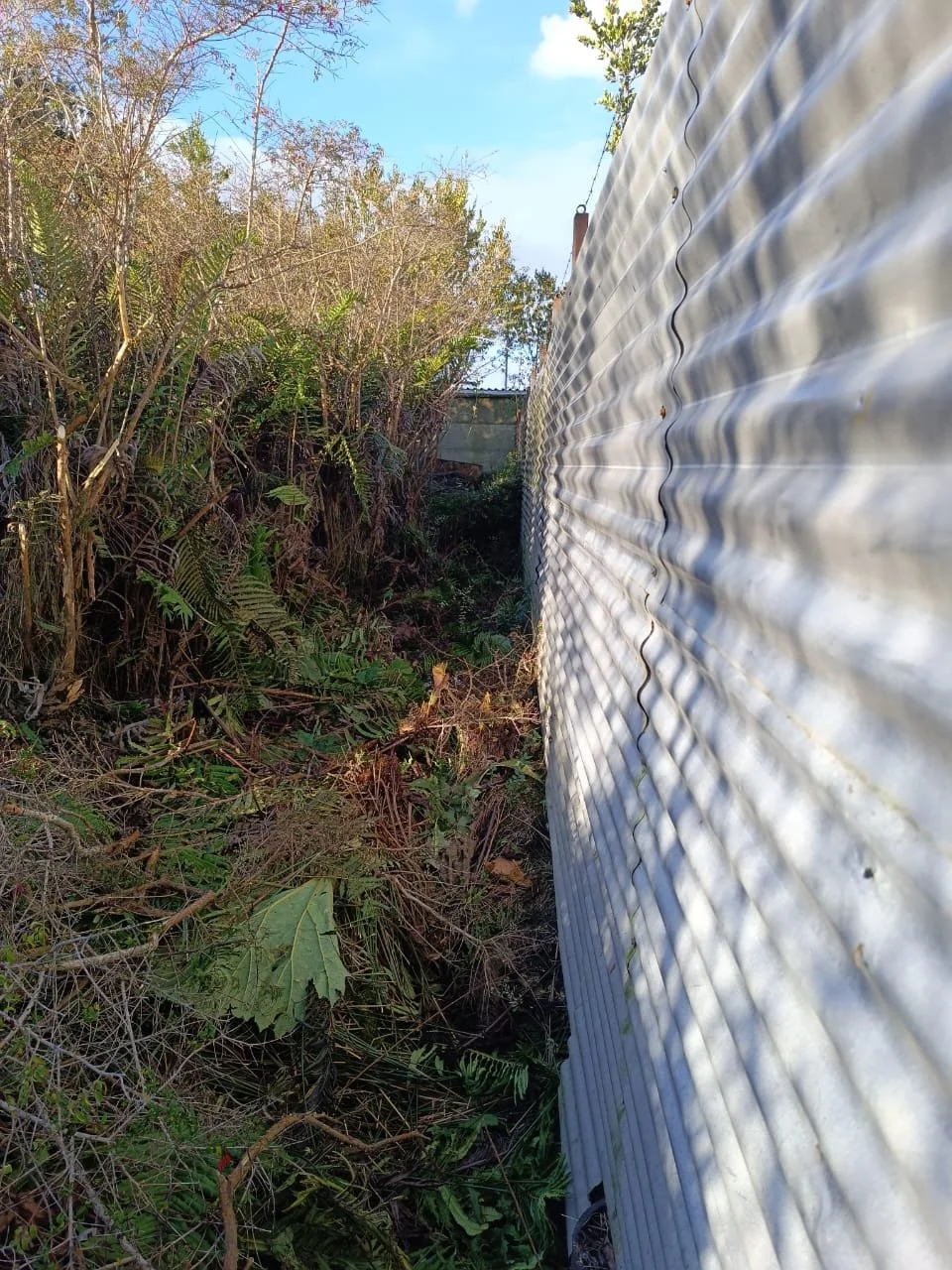 Terreno urbano colindante con Hospital de Quellón. 1.008,85 M2.