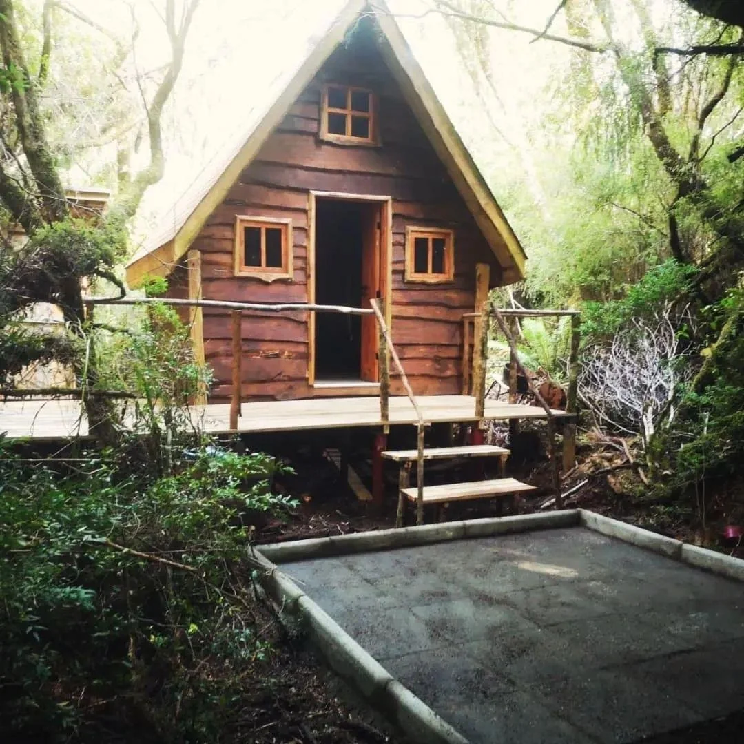 Refugio Autosustentable En El Bosque Nativo De Puntra, Chiloé