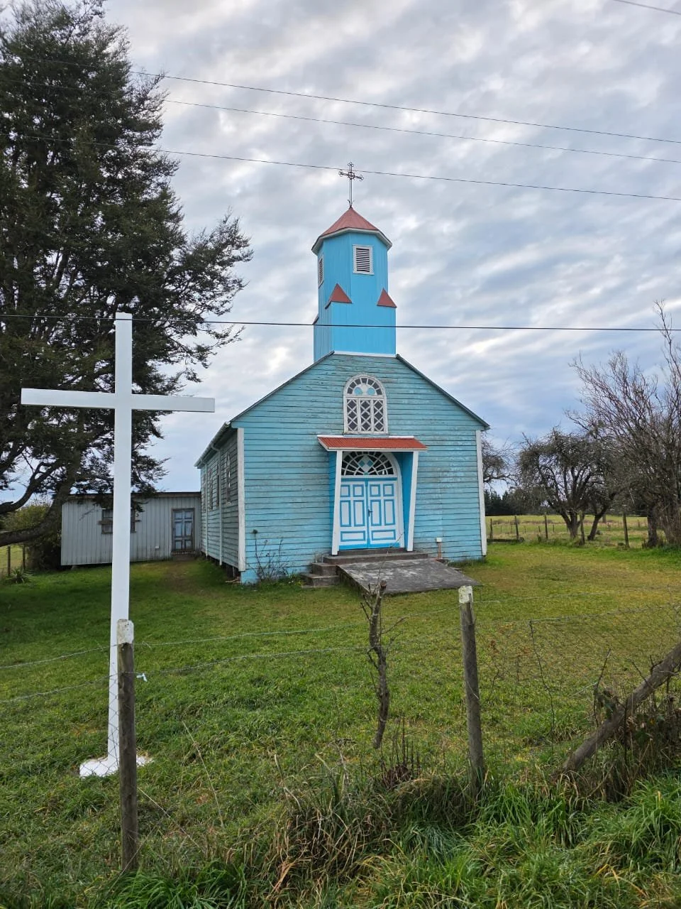 EXCELENTE OPORTUNIDAD DE INVERSIÓN EN UN CAMPO DE 17,60 HECTÁREAS, ESTRATÉGICAMENTE UBICADO EN EL SECTOR DE CHAQUEIHUA.
+569 23 72 6225