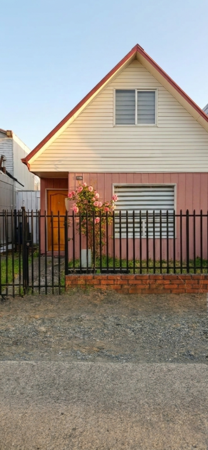 Pasaje Ayacara en Conjunto Brisas del sur, Mirasol. 