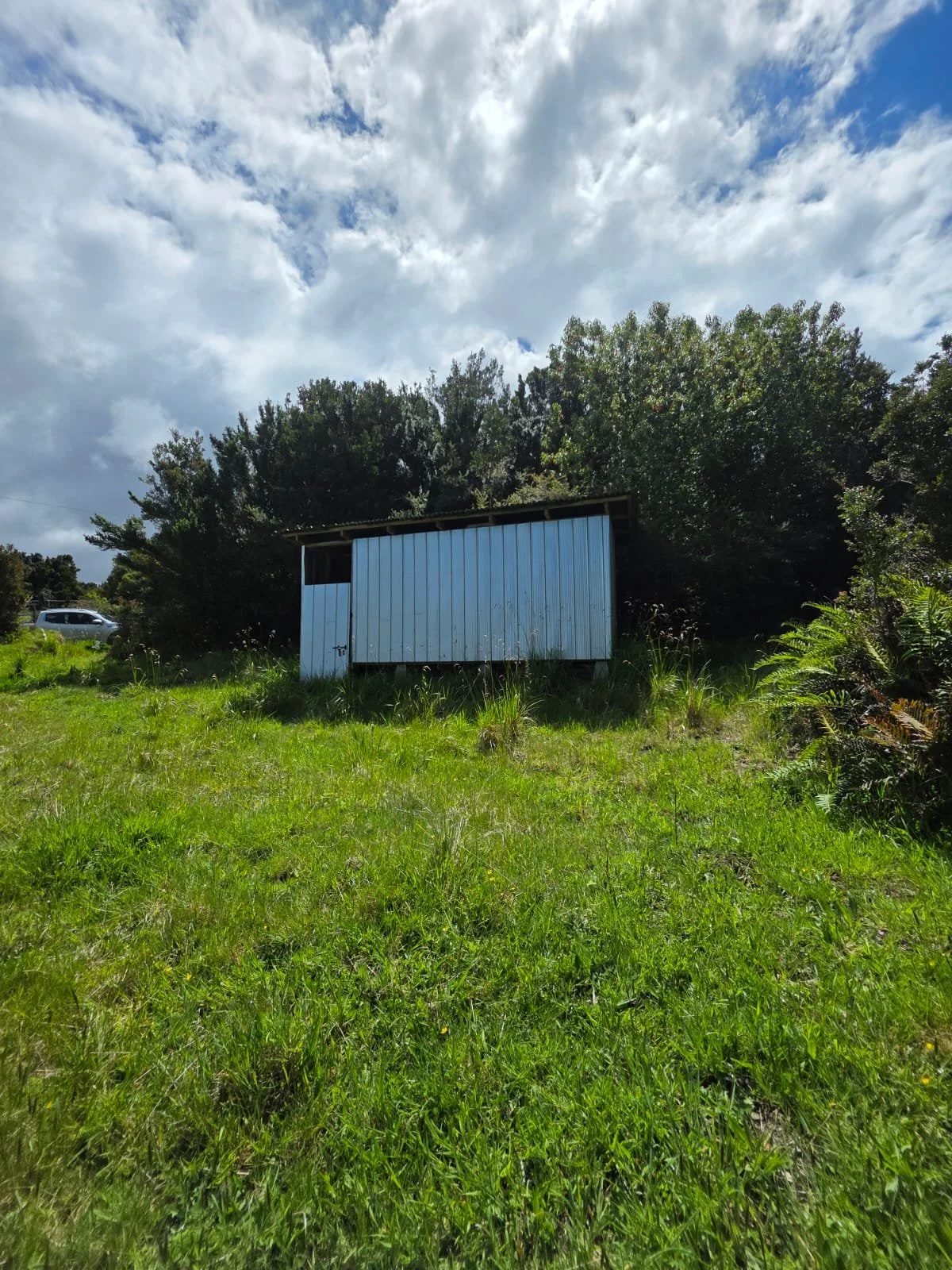 Detalles de las Unidades Disponibles:
Parcela Vista al Mar (5.000 m²): Valor: $20.000.000 (~UF 523).
Parcela Interior (5.000 m²): Valor: $15.000.000 (~UF 392).
Macrolote de 1,1 Hectáreas (11.000 m²): Valor: $30.000.000 (~UF 784).