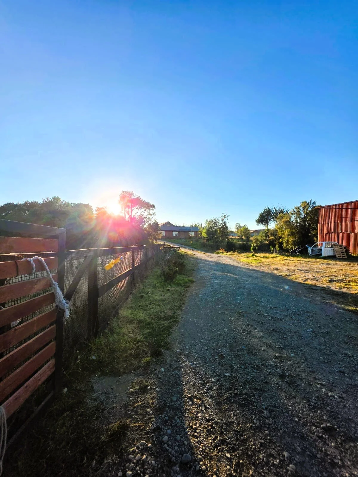 Ingreso a la propiedad.