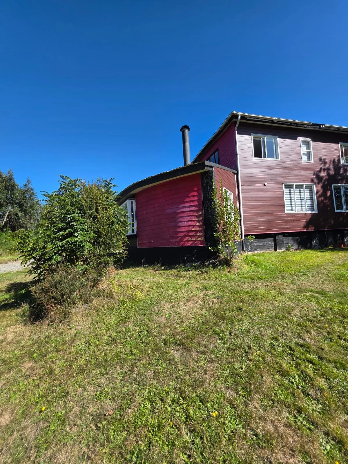 Oportunidad Única en Lagunitas: Amplio Terreno con Vivienda y Cabañas...