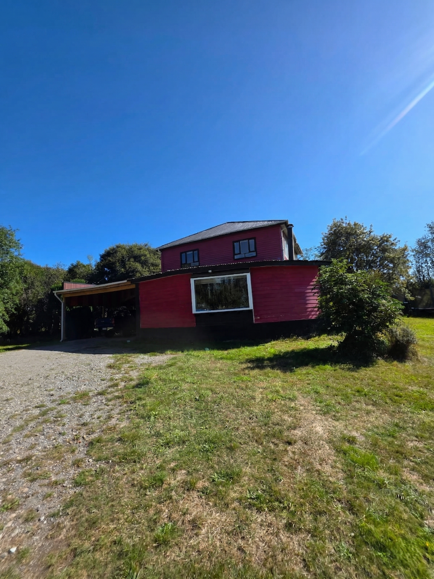 Oportunidad Única en Lagunitas: Amplio Terreno con Vivienda y Cabañas...