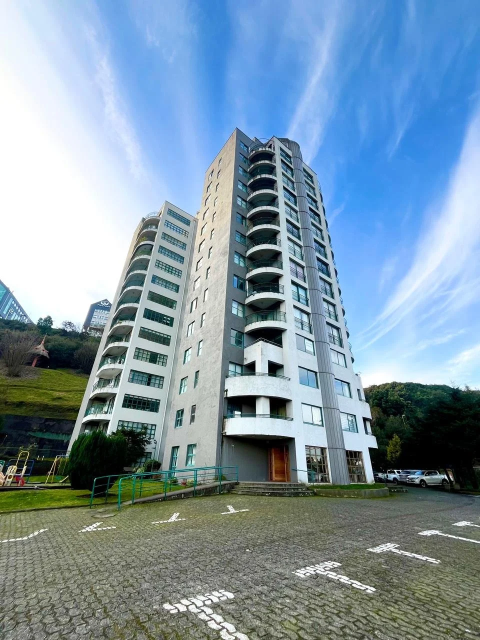 VENTA DE DEPARMANENTO EXCELENTE CONECTIVIDAD