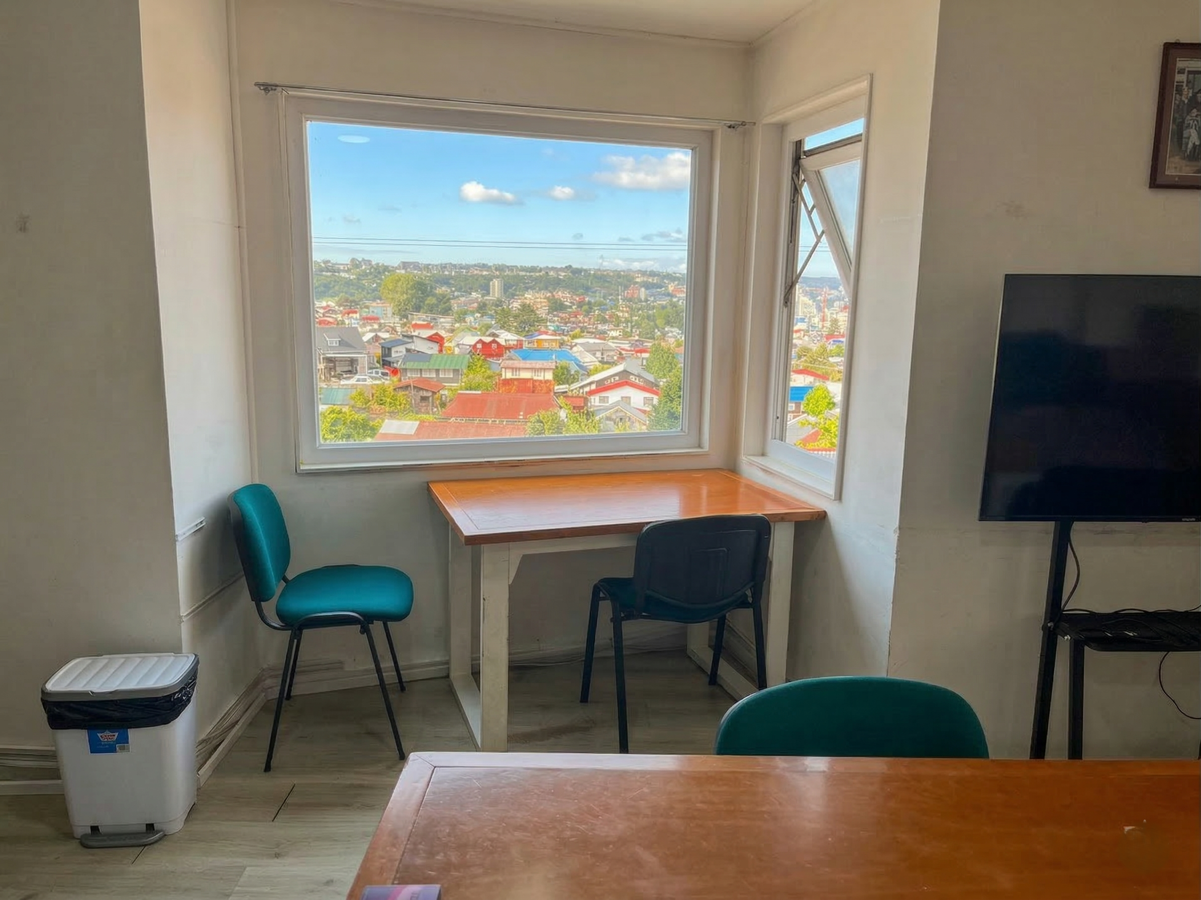 Sala de reuniones y cafetería nivel 3.