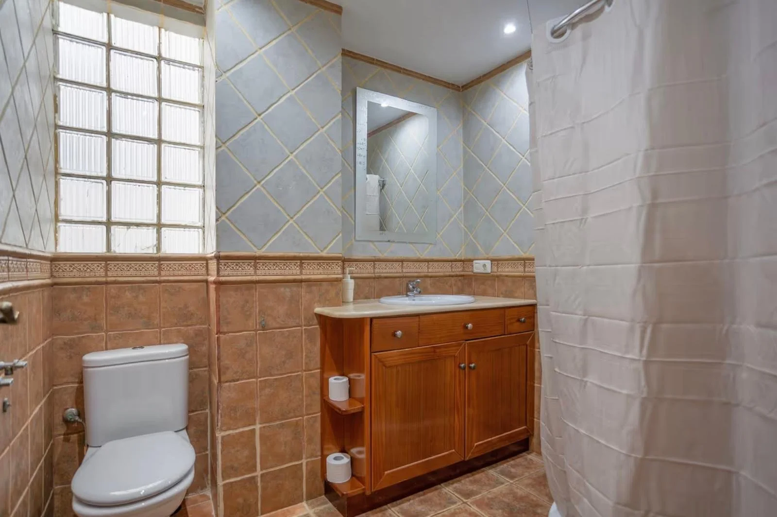 WhatsApp Image 2026-01-16 at 08.27.1549.jpeg