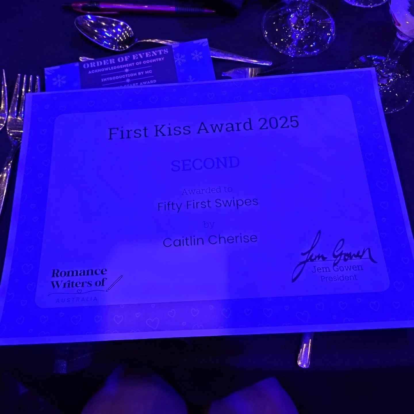 2ND PLACE! 🥈

Pardon the bright blue gala lighting. FIFTY FIRST SWIPES won 2nd place in the @rwaaus First Kiss contest 💋

#writingcommunity #writerscommunity #writerinaustralia #rwaus #rwaaus2025 #contest #romancewriters #romanceauthors #firstkiss 