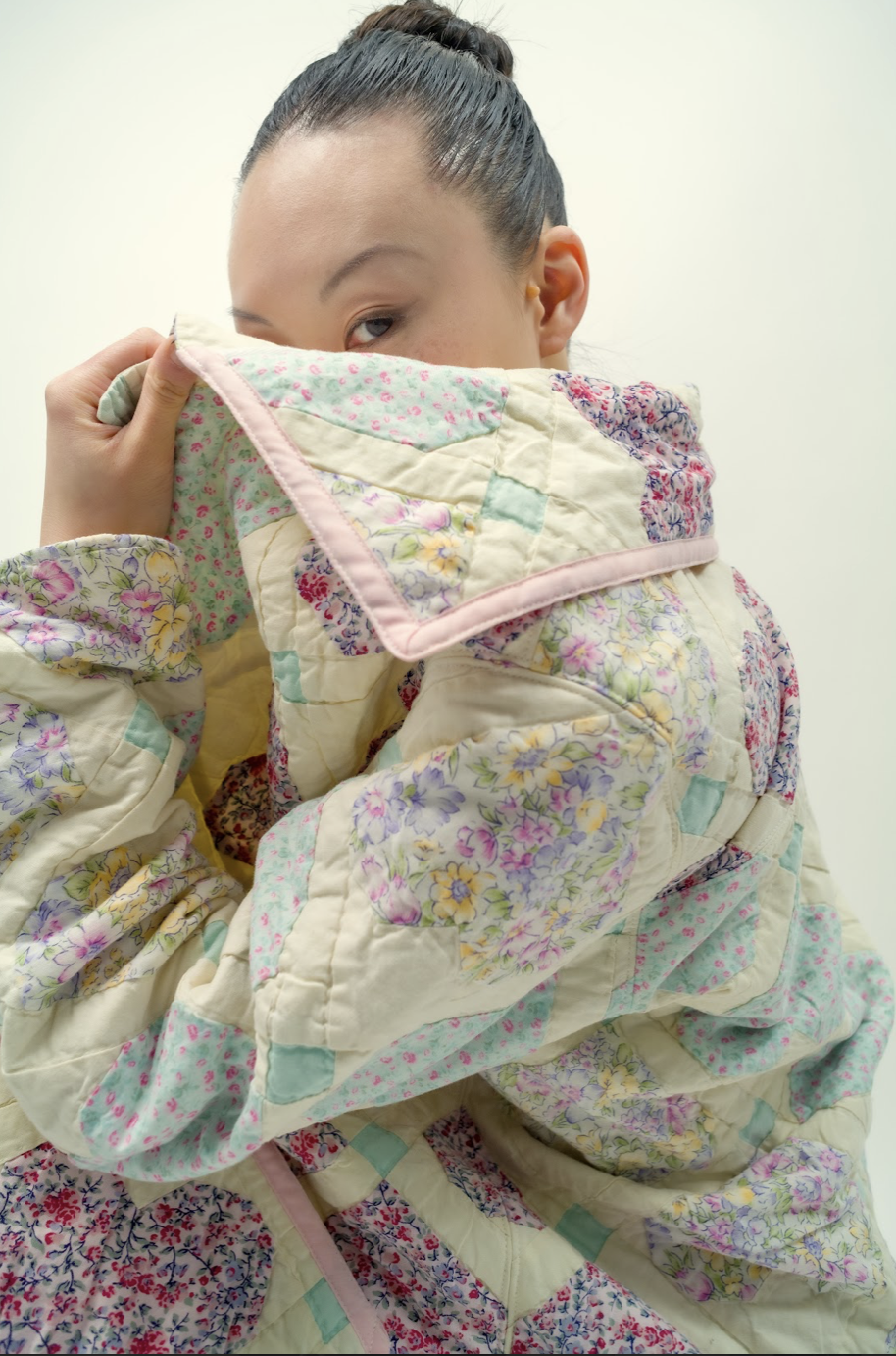 Refashioned oversized quilt jacket by Made By Meg on Ela é.