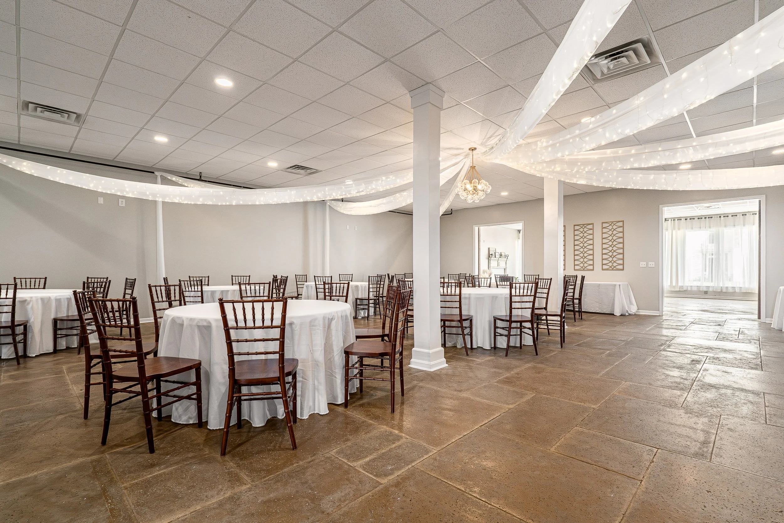 65 W Main St-25.jpg