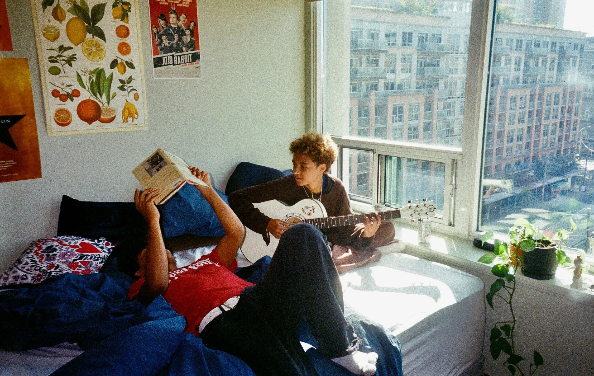 Sophomore Year of College: Common Challenges, Stress, and How to Thrive