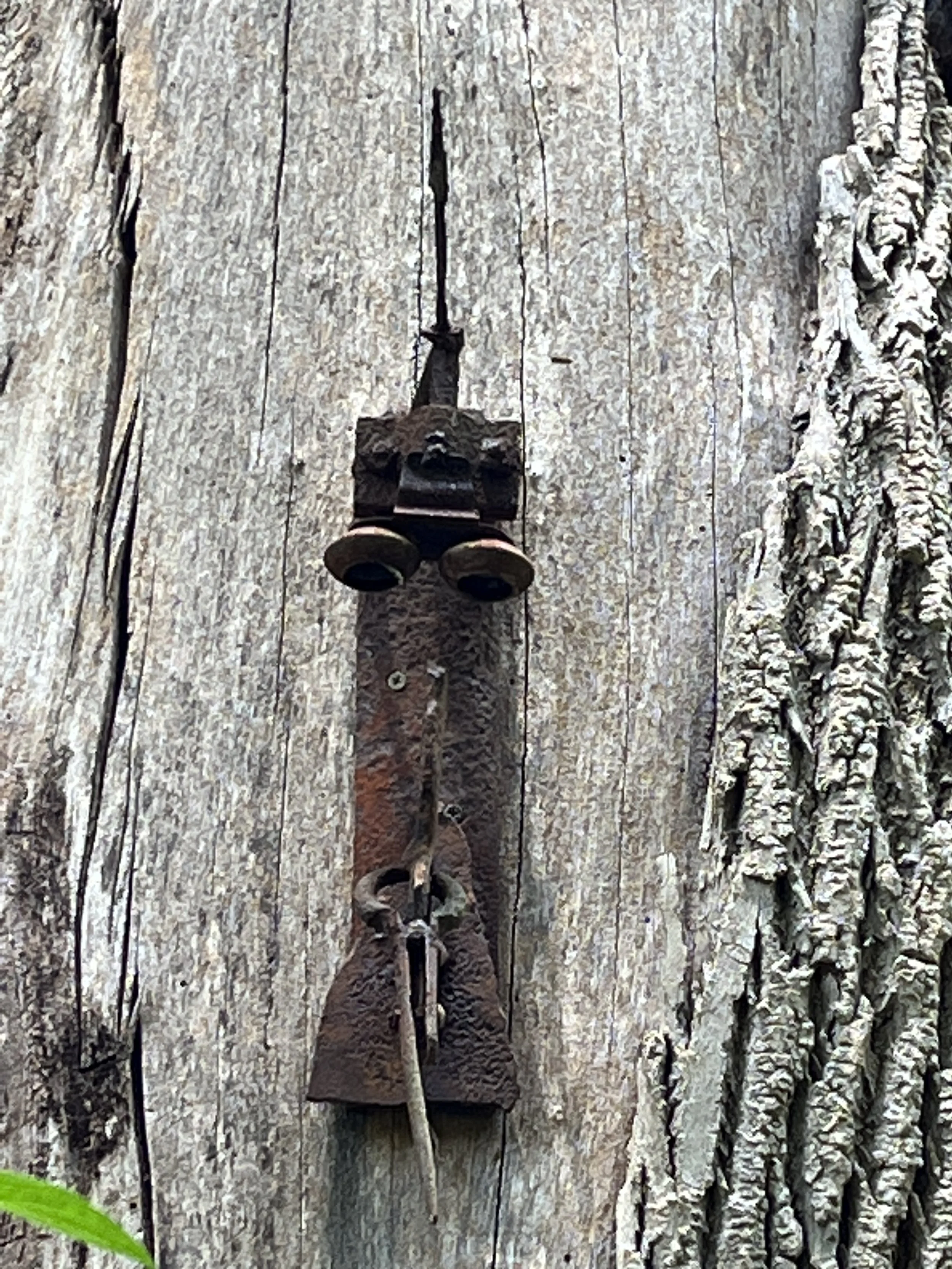 "Tree Spirit" 2022, steel, 17" x 5" (Private collection)