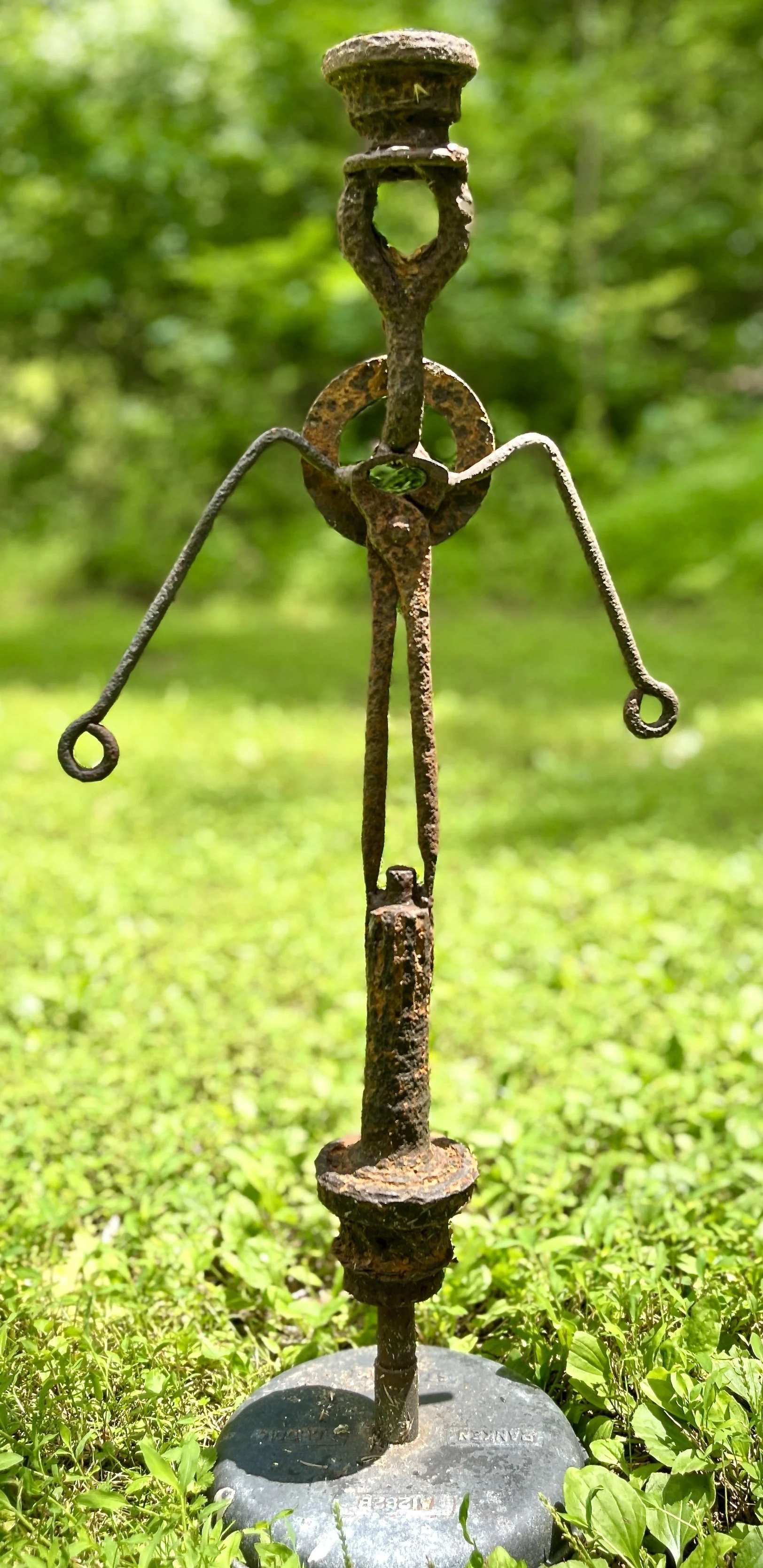 dancer 2019, steel, 28" x 12.25" (Private collection)