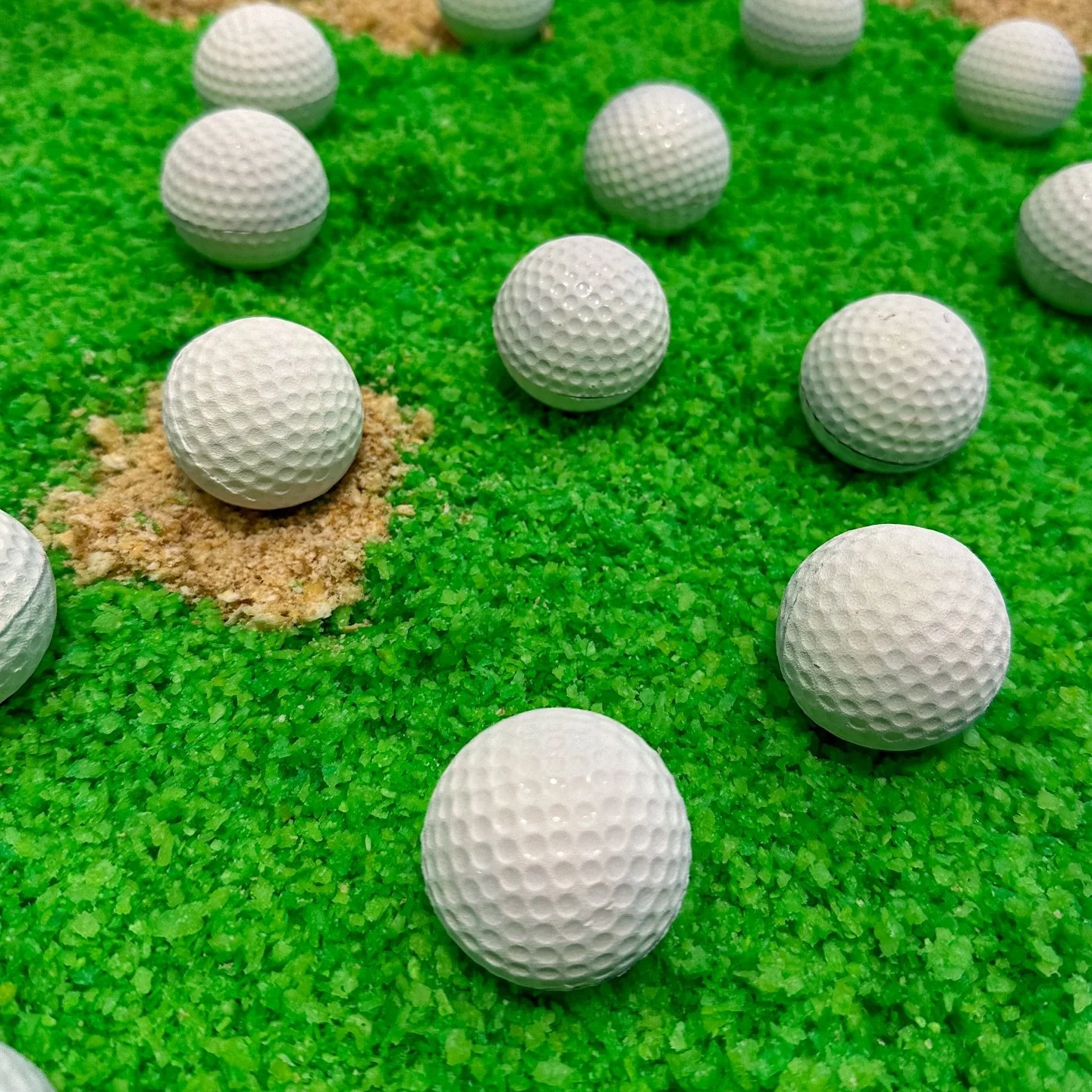 A hole-in-one for your taste buds! 🍫😋

Yes, it&rsquo;s all edible. ⛳️ From the chocolate golf balls to the coconut &lsquo;grass&rsquo; and cookie crumb &lsquo;sand traps&rsquo;&mdash;this course was made to be devoured. The perfect setup for any to