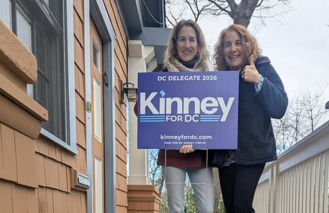 Decking the halls and the neighborhoods ✨🎄
Our yard signs are popping up like ornaments all across DC.
Let us know if you'd like one!
