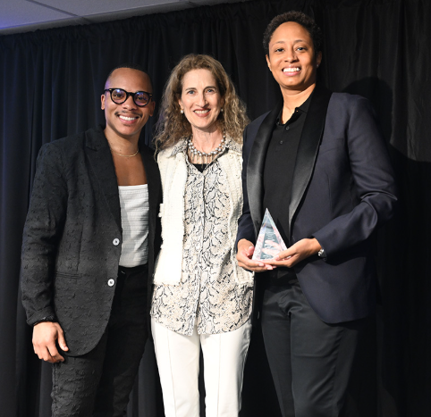 Honored to join @stonewalldems51 for their 50th anniversary celebration and to present the Heil/Belin Award.

Anniversaries invite us to celebrate, but they also ask us to take stock. There is still more to do to make sure our queer neighbors can liv