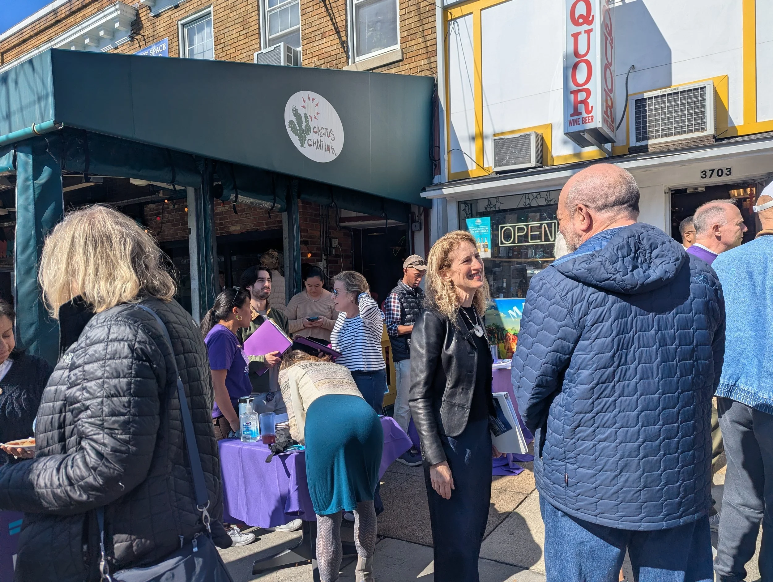 Great petitioning event at Cactus Cantina. Ballot access matters. A healthy democracy means real choices on the ballot — let’s make sure voters have options this election season!
