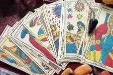 What is a Threshold Reading? Beyond Basic Tarot and Oracle