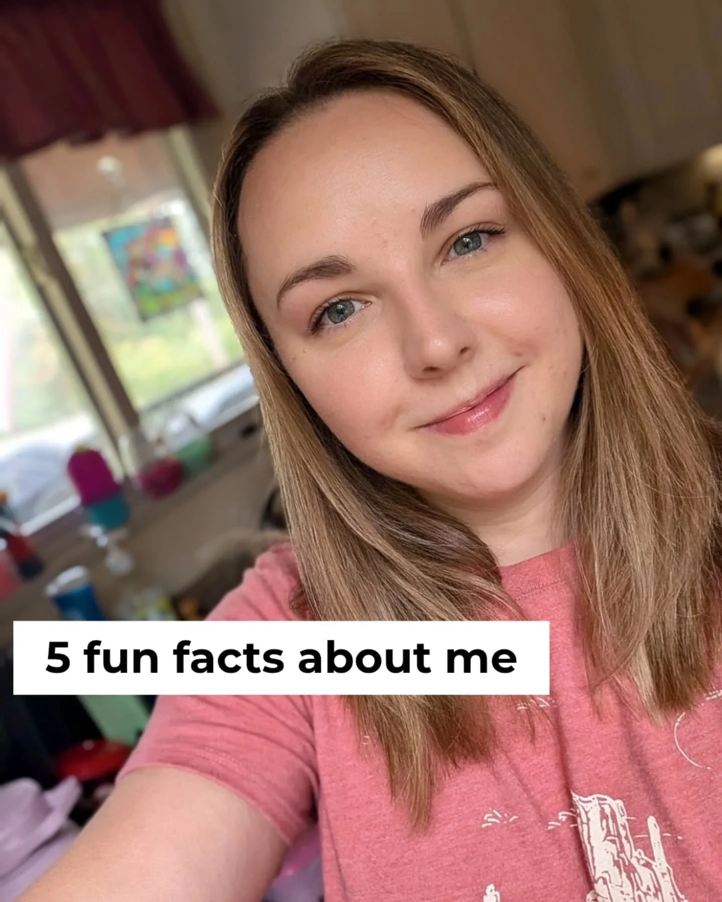 Heyyy...let's start the week with some random facts about me. 

Now, tell me something about YOU.