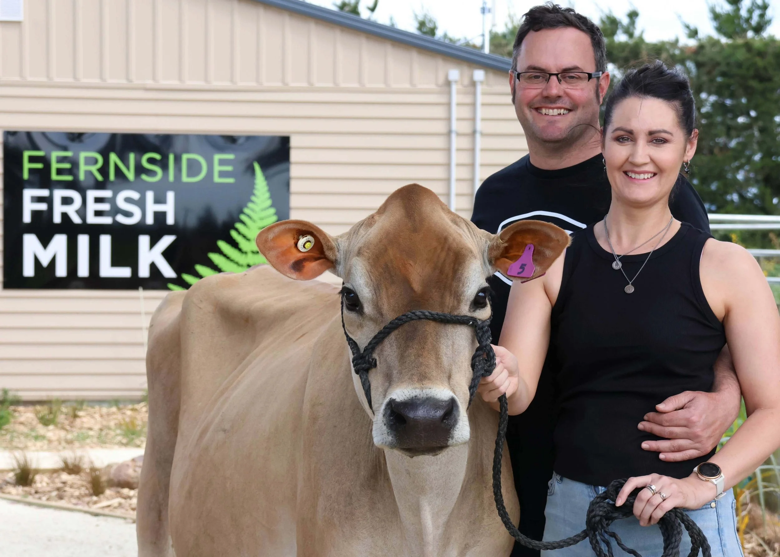 Two heifers – two countries – two shows – two Junior Champions – two days