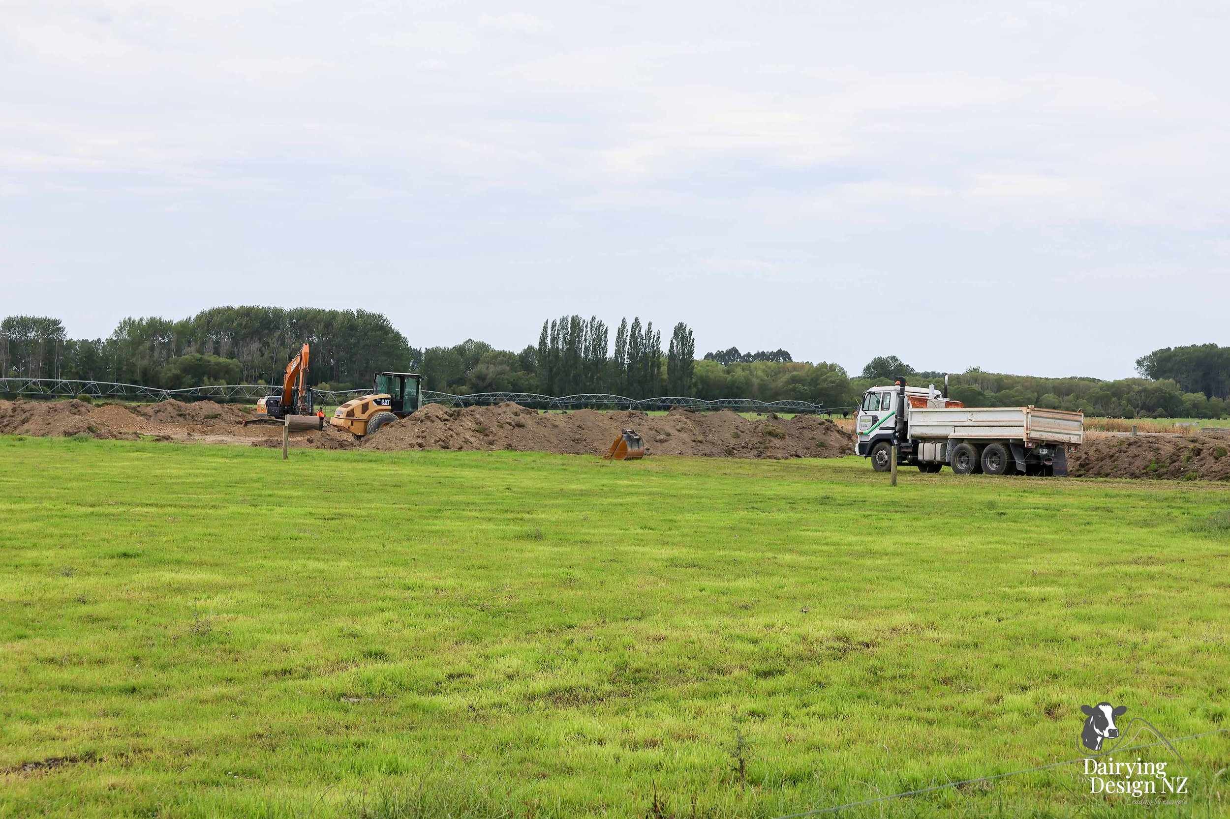  Canterbury robotic dairy shed development designed for efficient milking and cow flow Milking pant and effluent by Canterbury Farm Services, featuring Solar system by Sunergy Solar, Stock feed supplier is Pye Group, Earthworks by Oliver Brothers, pr