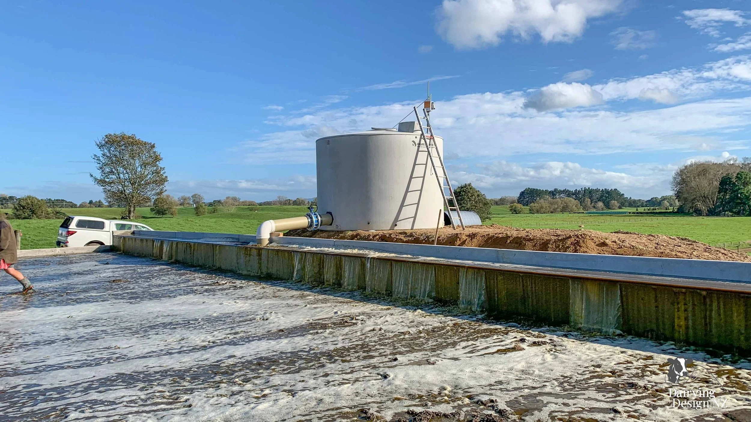 Waikato herringbone dairy shed development designed for efficient milking and cow flow built by WD Davenport Ltd, yard work by Rural Engineering, Milking plant install by Morley Engineering, Electrical work by King Electrical, Effluent by Reid &amp;