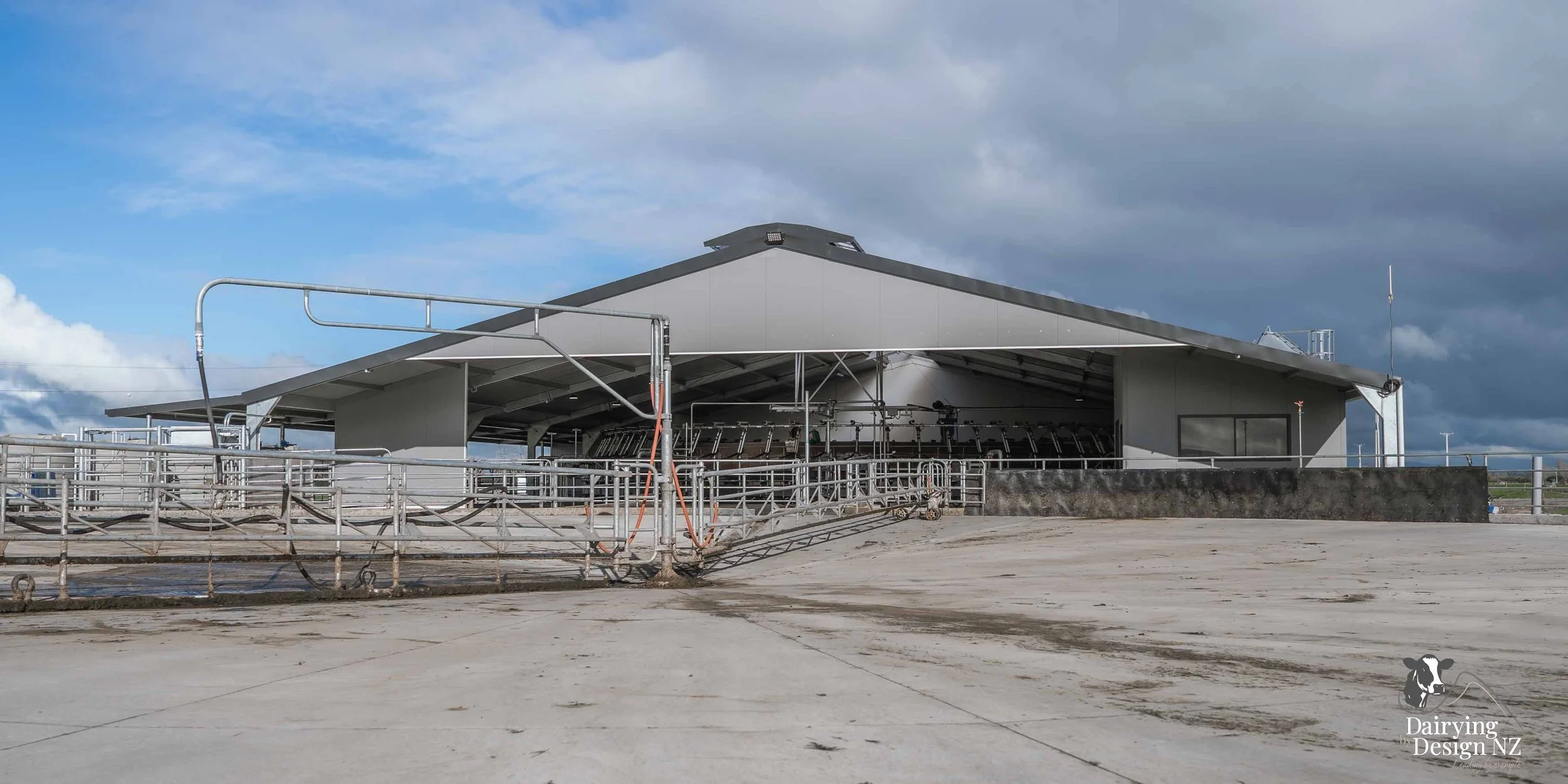  Waikato rotary dairy shed development designed for efficient milking and cow flow built by Don Chapman Waikato Ltd, featuring a Moa Rotary Platform, yard work by Leask Engineering, Earthworks by Waihou Excavation, Electrical work by Electronz, Efflu