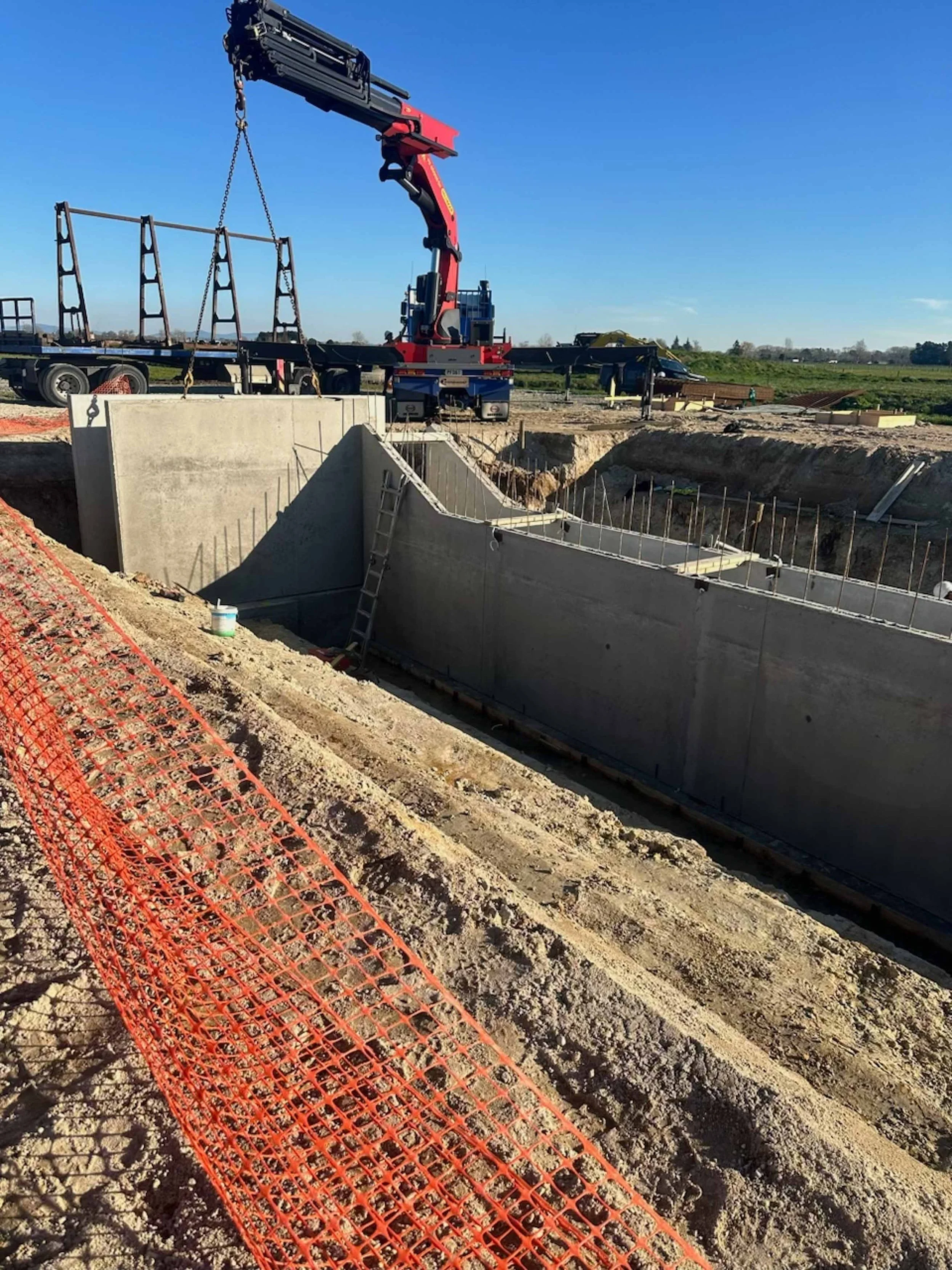  Waikato rotary dairy shed development designed for efficient milking and cow flow built by Don Chapman Waikato Ltd, featuring a Moa Rotary Platform, yard work by Leask Engineering, Earthworks by Waihou Excavation, Electrical work by Electronz, Efflu