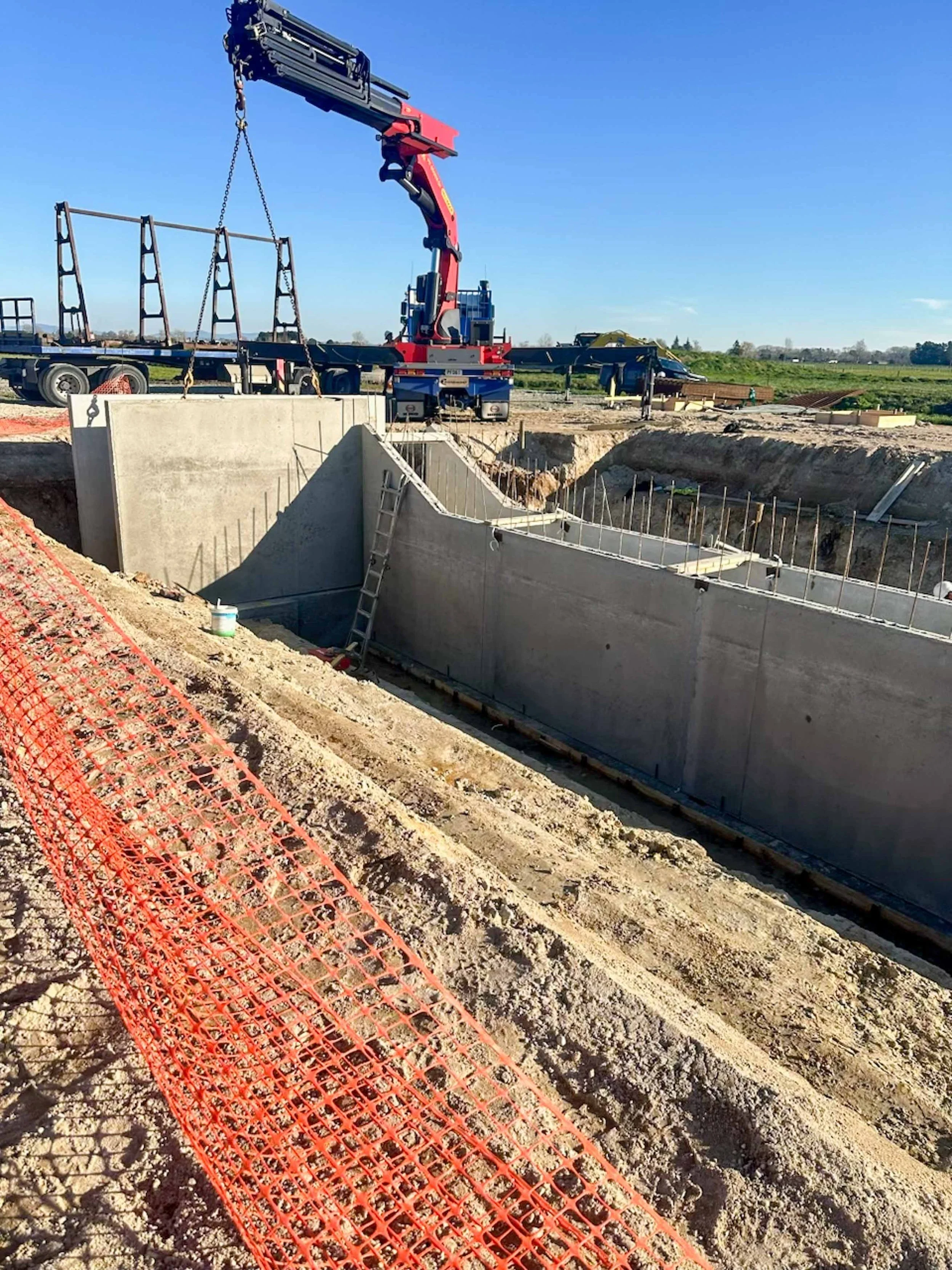  Waikato rotary dairy shed development designed for efficient milking and cow flow built by Don Chapman Waikato Ltd, featuring a Moa Rotary Platform, yard work by Leask Engineering, Earthworks by Waihou Excavation, Electrical work by Electronz, Efflu