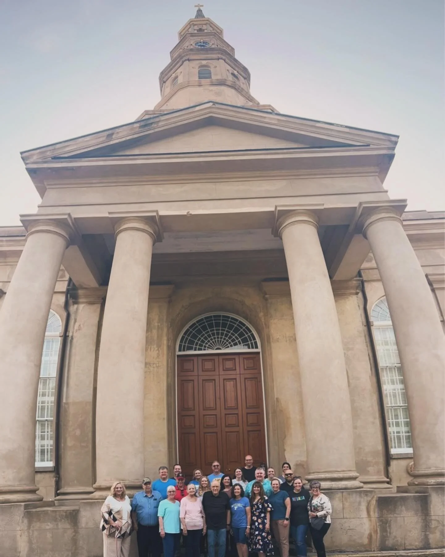 What a phenomenal trip to Charleston! The welcoming people, the beautiful scenery, the rich American history, and that Carolina barbecue 🤤 We made memories for a lifetime! 🎶
